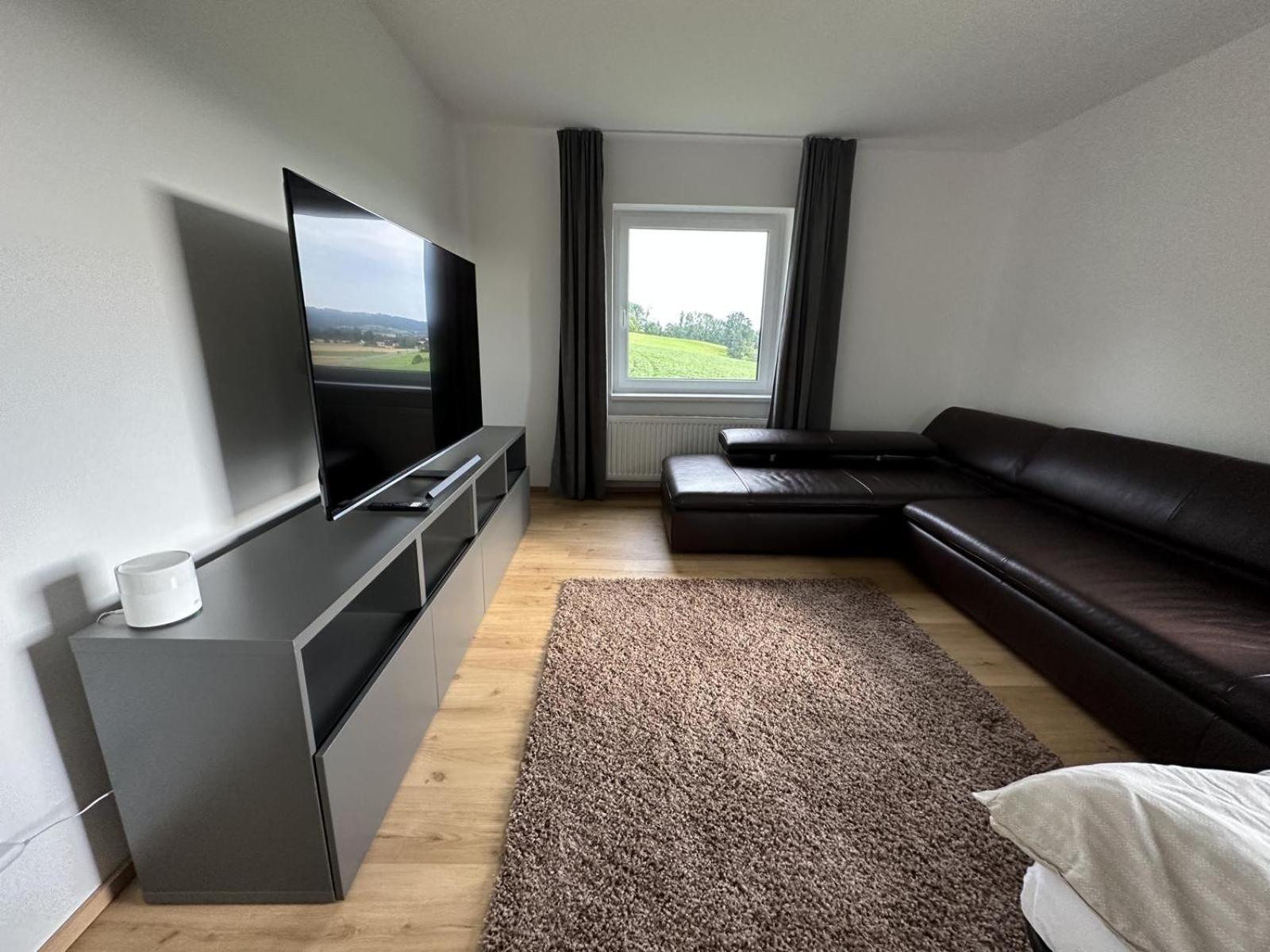 Geschmackvolle Wohnung In Katsdorf Im 1Og, Modern Und Bequem Exterior photo